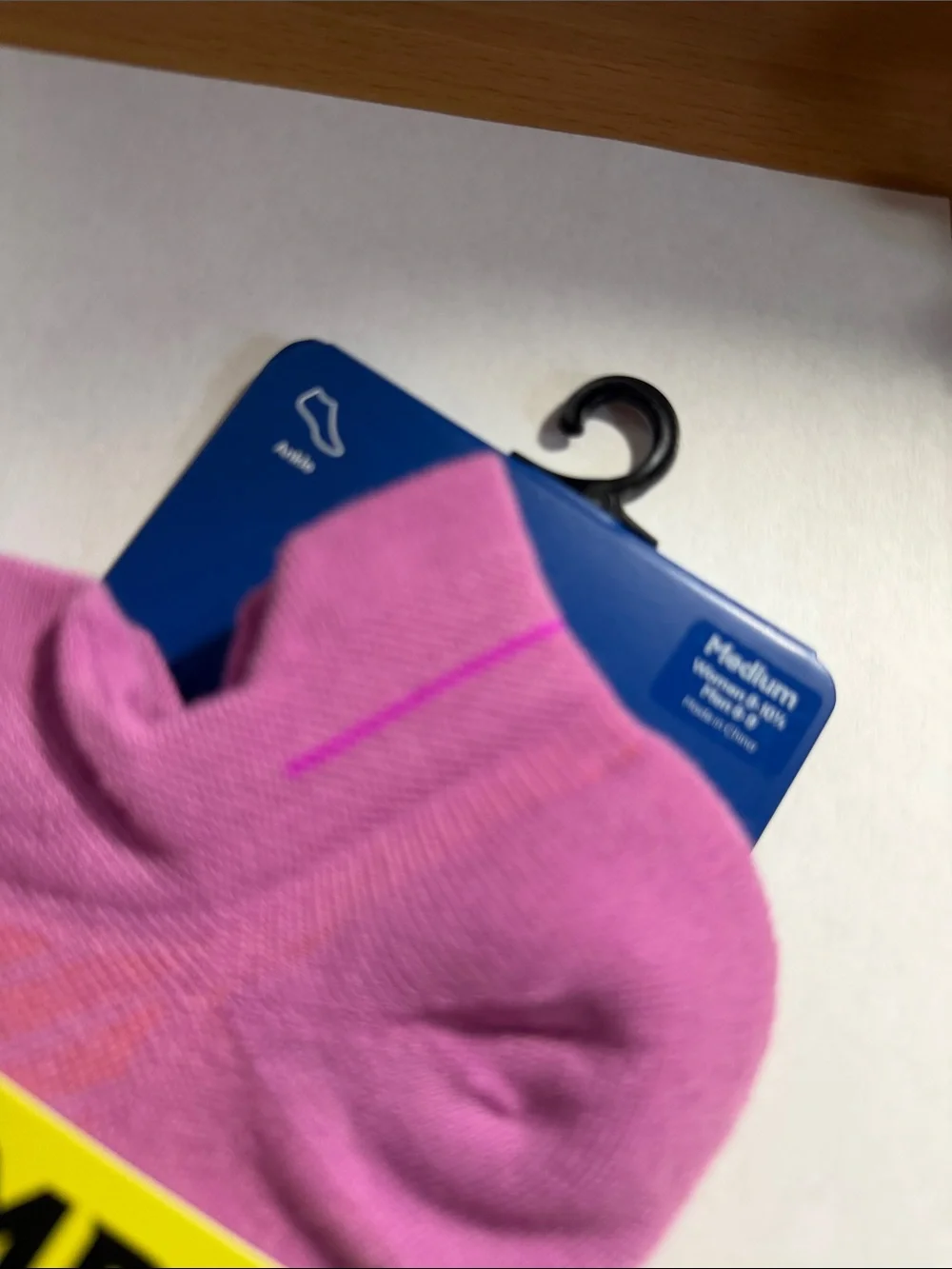 Bombas women’s  No-Show Performance Socks in Pink and Orange M